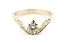 „Eszter” gyűrű