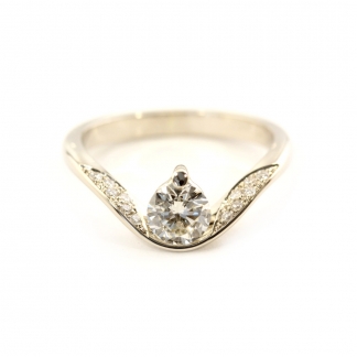 „Eszter” gyűrű